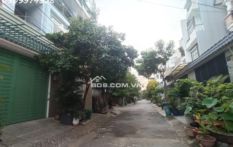 Nhà phố 3 tầng hẻm 6m sát chợ Hiệp Bình Thủ Đức sẵn nguồn thu lớn, 67m2, ngang 6m, dài 11m, 8.5 tỷ